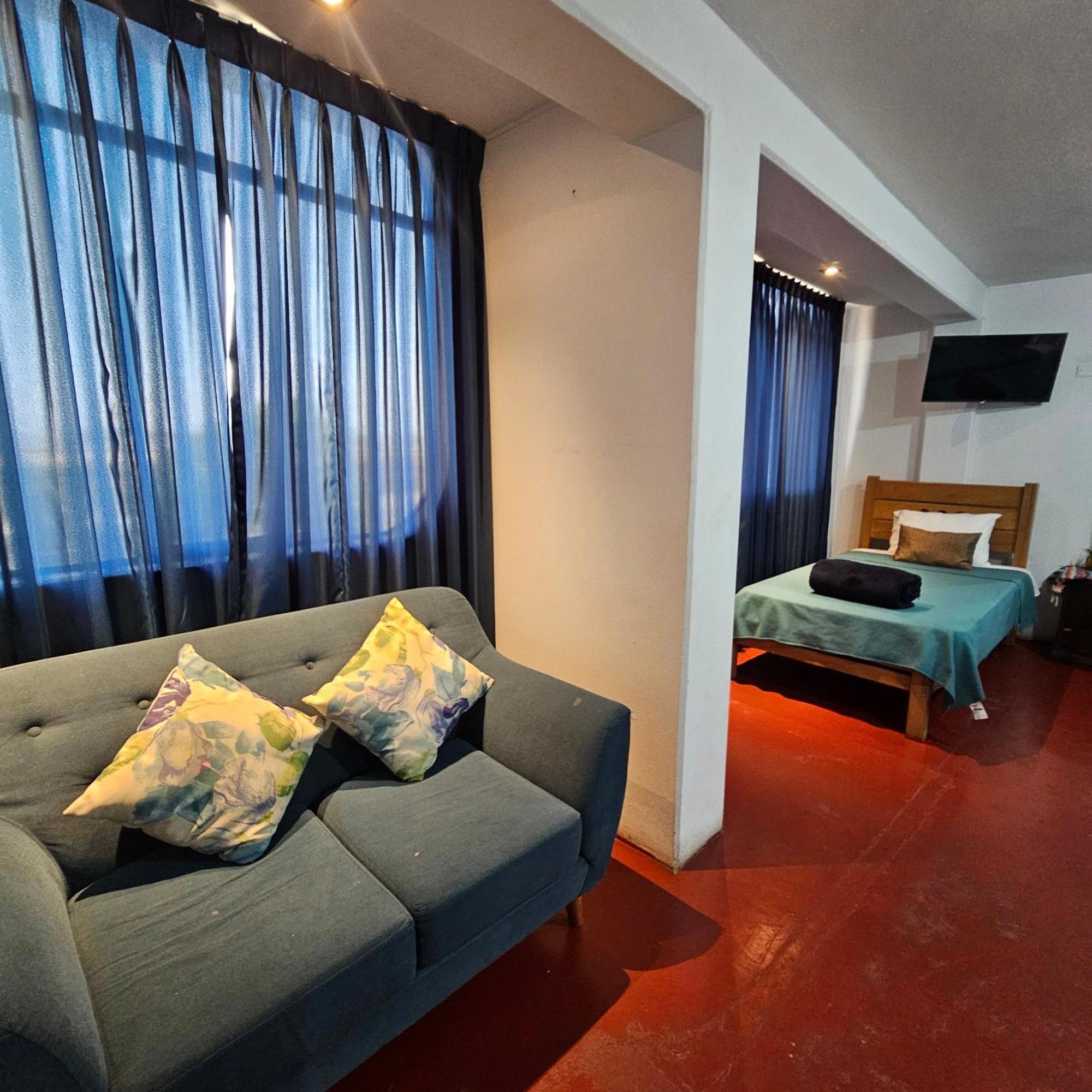 Lima Airport Hostel With Free Airport Pick Up Callao Exterior foto